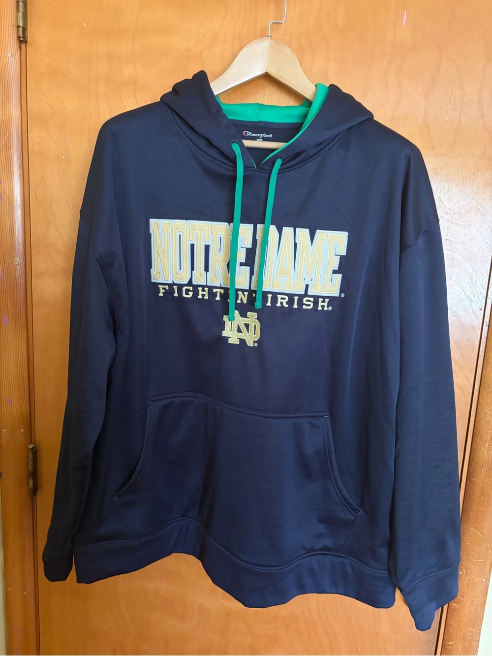 Champion Notre Dame Navy & Green Pullover Hoodie Like New Great Conditon